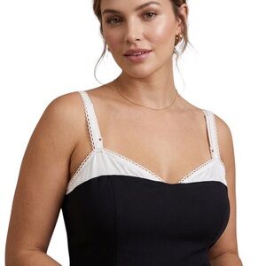 Torrid Size 2 Colorblock Lace Trim Sleeveless Top Black White Zip Back